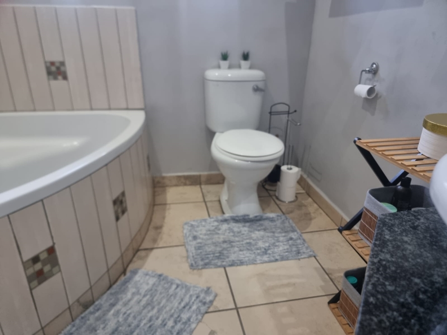 3 Bedroom Property for Sale in Waterval East North West